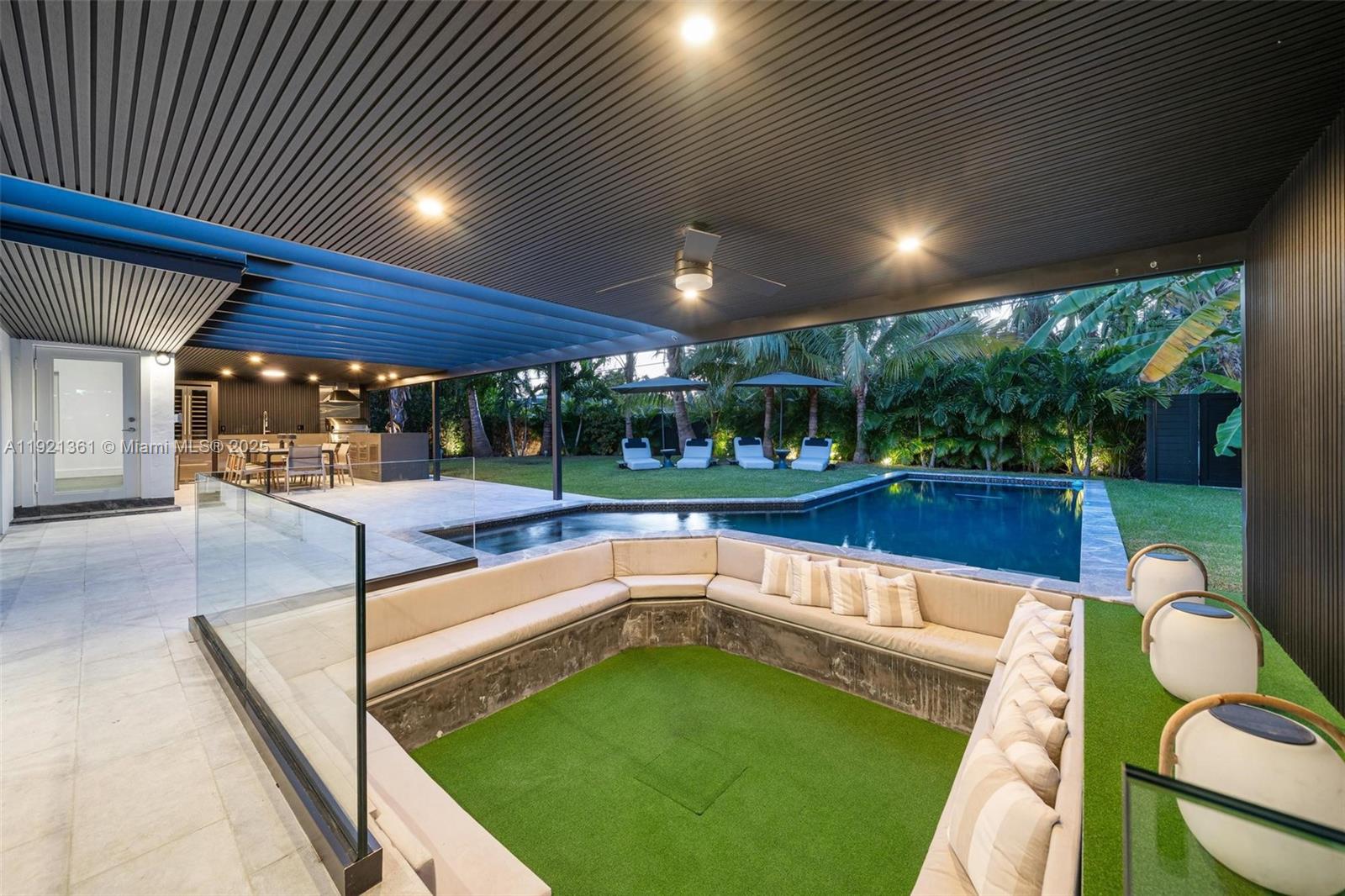 10618 NE 11th Ct Miami Shores, FL 33138