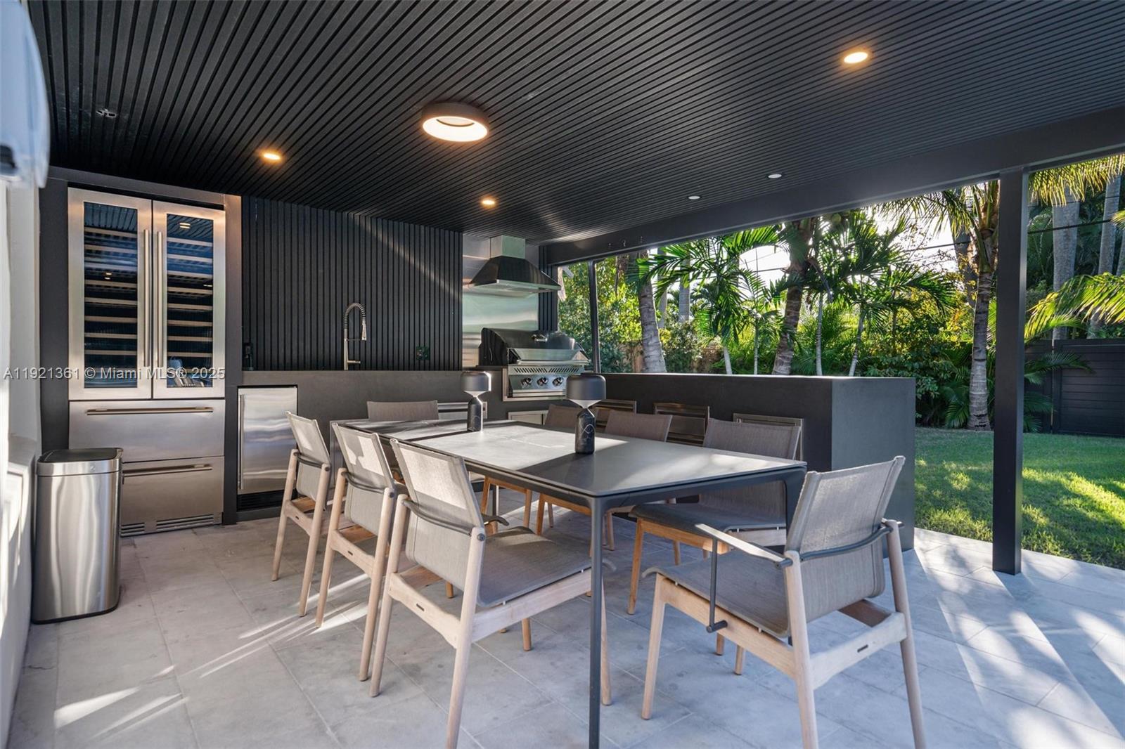 10618 NE 11th Ct Miami Shores, FL 33138