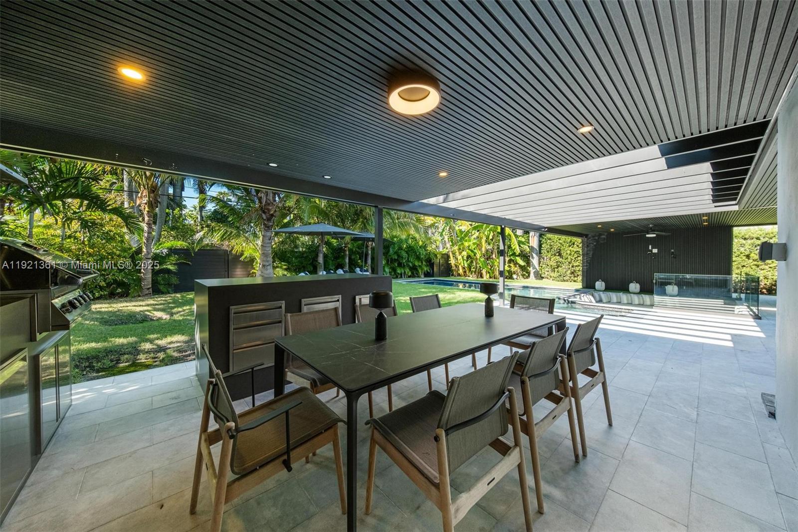 10618 NE 11th Ct Miami Shores, FL 33138