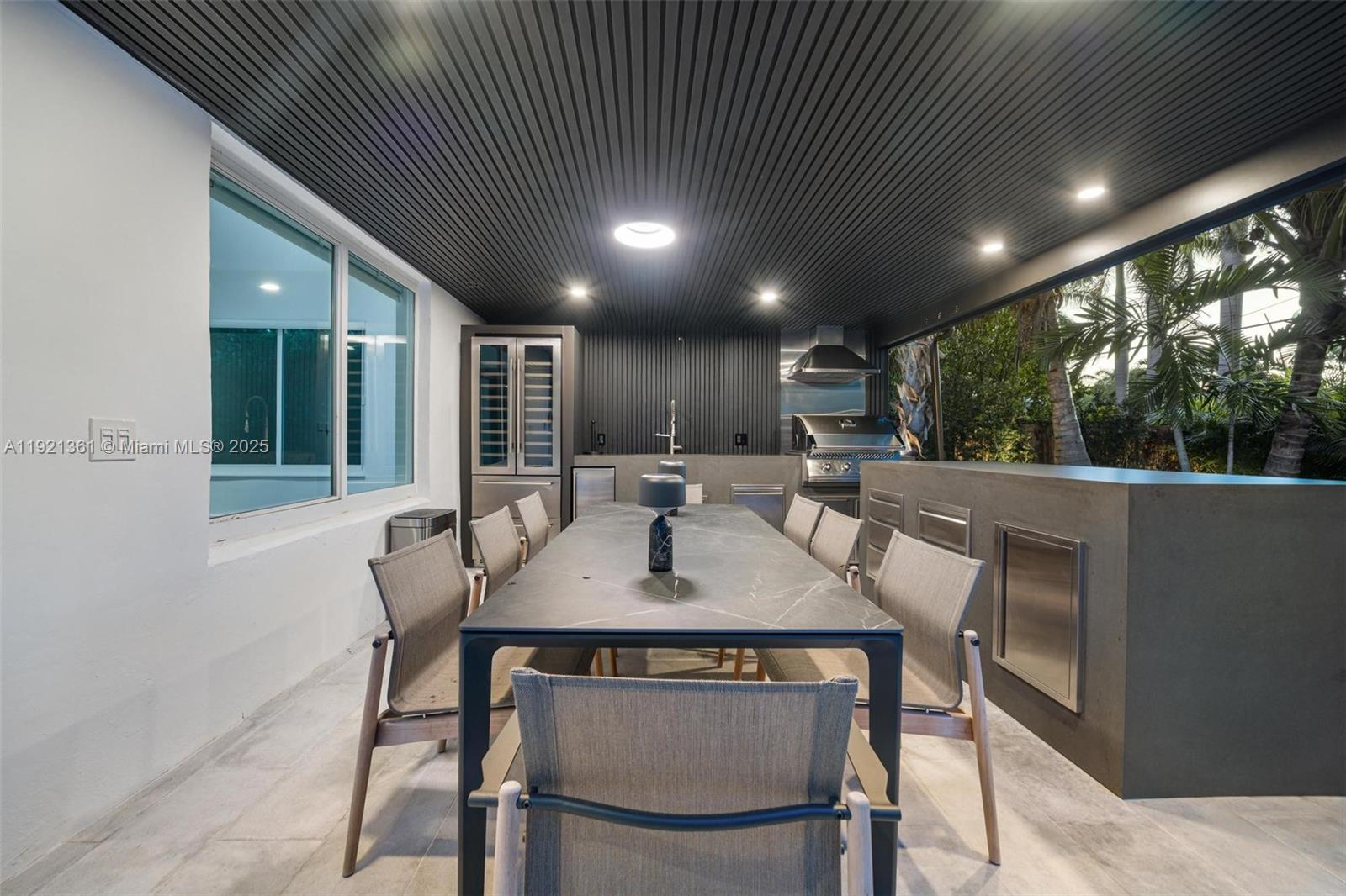 10618 NE 11th Ct Miami Shores, FL 33138