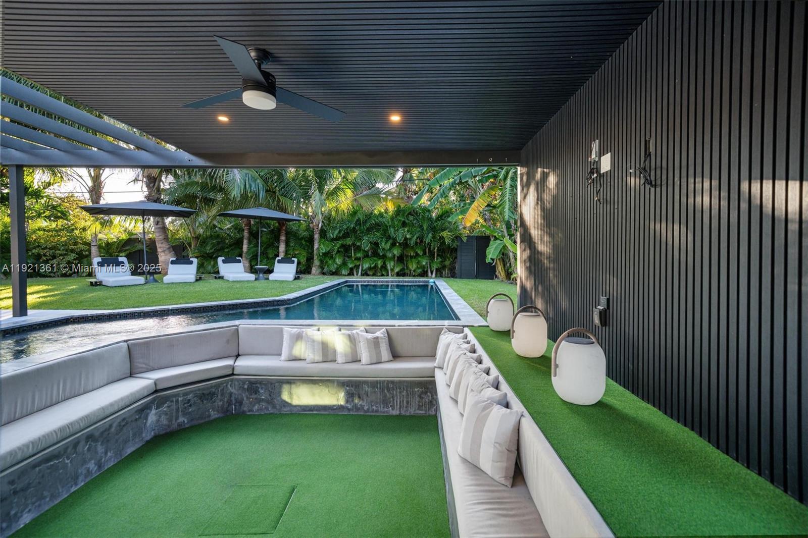 10618 NE 11th Ct Miami Shores, FL 33138