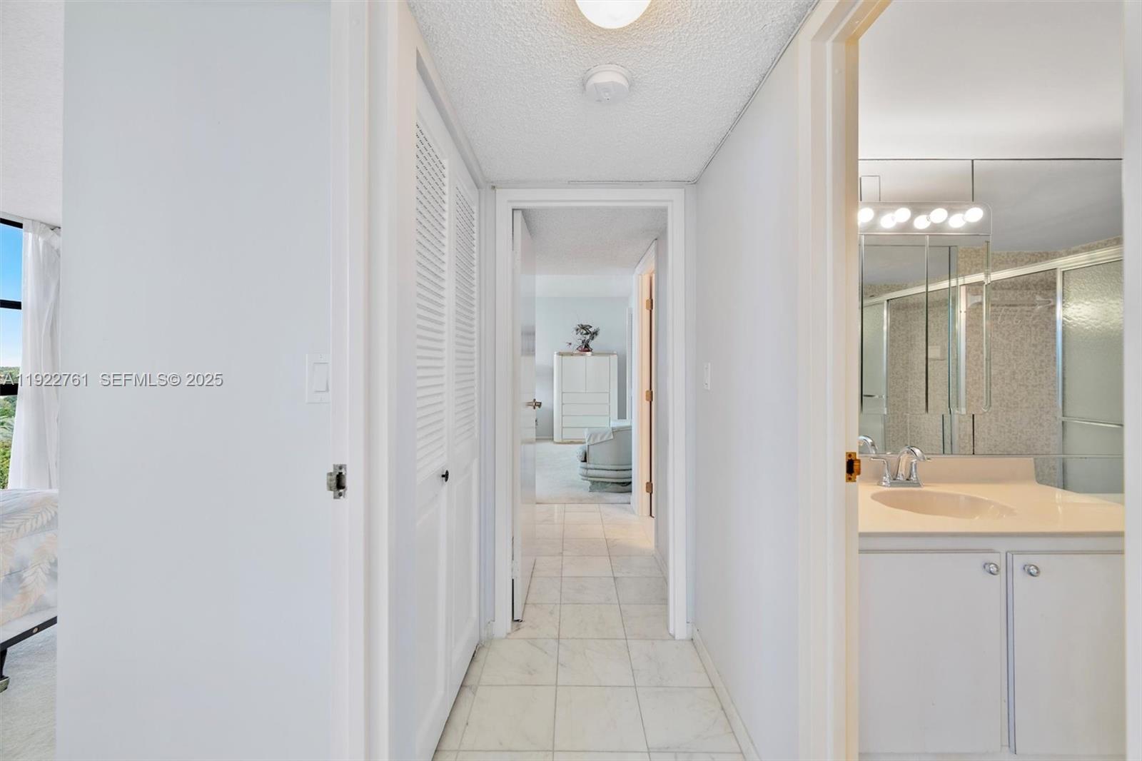 600 Parkview Dr #831 Hallandale Beach, FL 33009