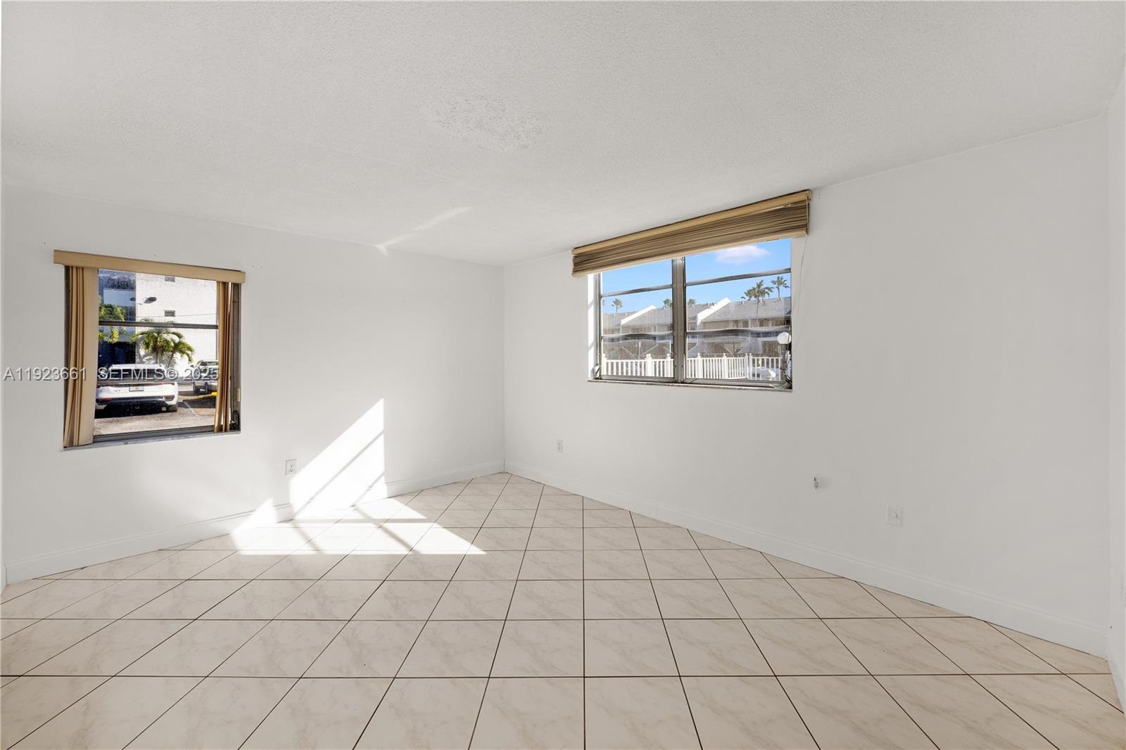 3550 NE 169th St #112 North Miami Beach, FL 33160