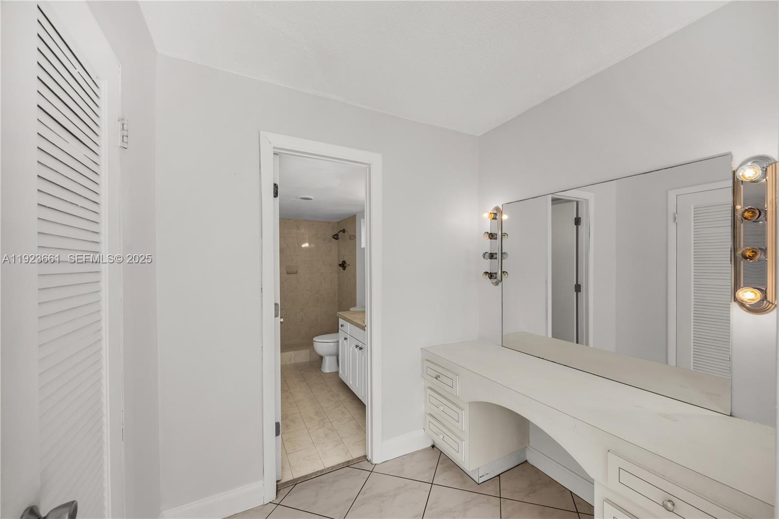 3550 NE 169th St #112 North Miami Beach, FL 33160