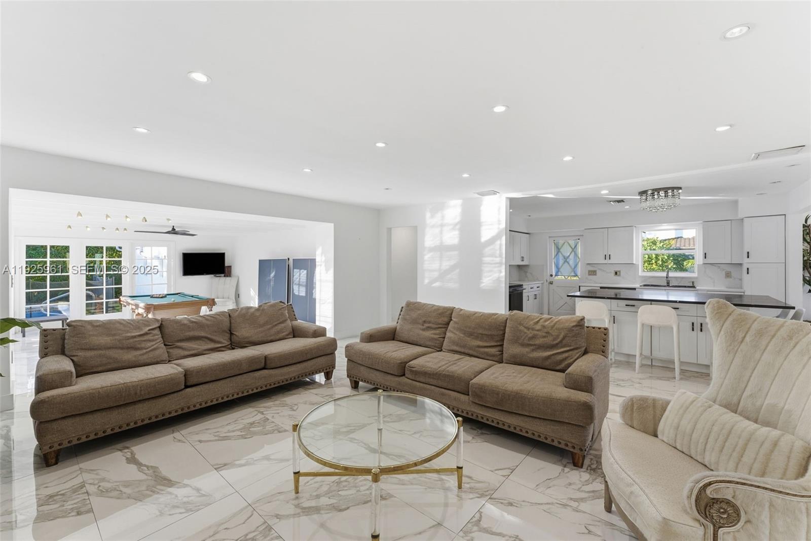 201 Calle Grande Dr #201 Hollywood, FL 33021