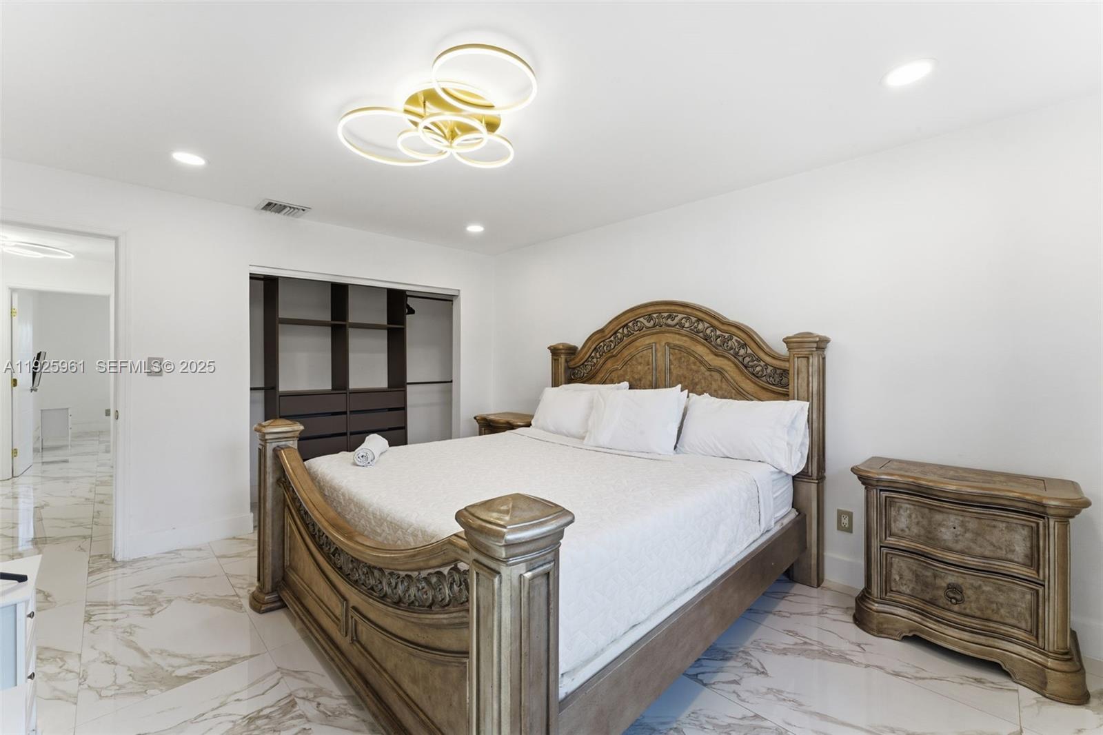 201 Calle Grande Dr #201 Hollywood, FL 33021