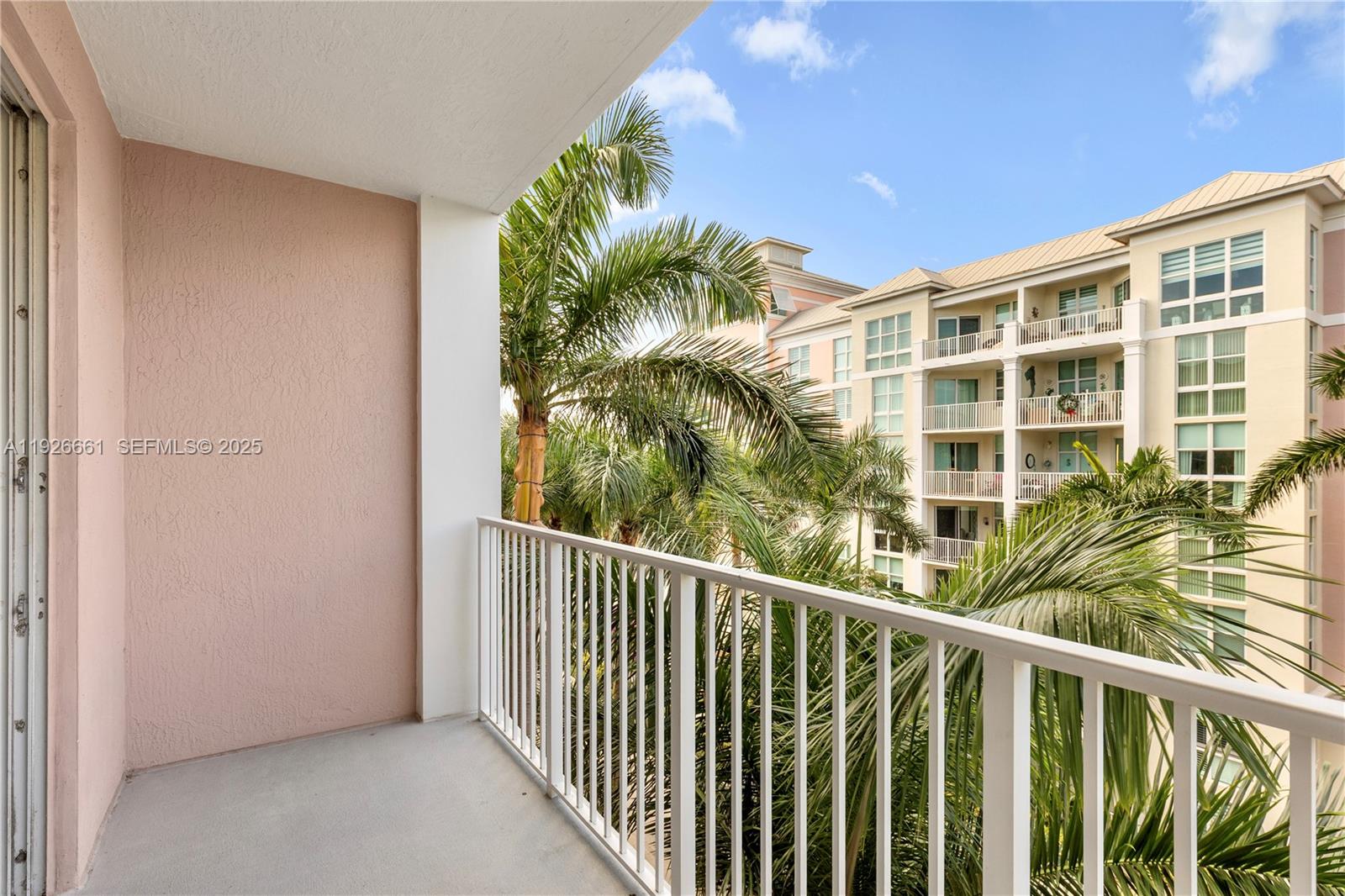 806 E Windward Way #515 Lantana, FL 33462