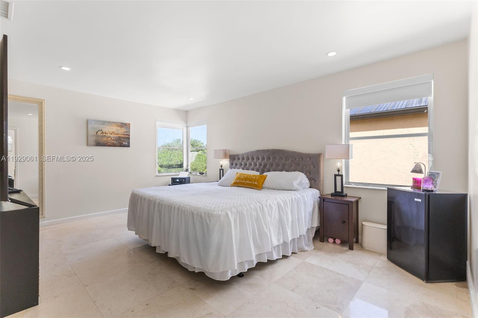 574 NW 159th Ave Pembroke Pines, FL 33028