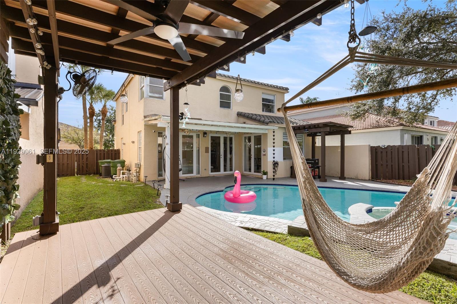 574 NW 159th Ave Pembroke Pines, FL 33028