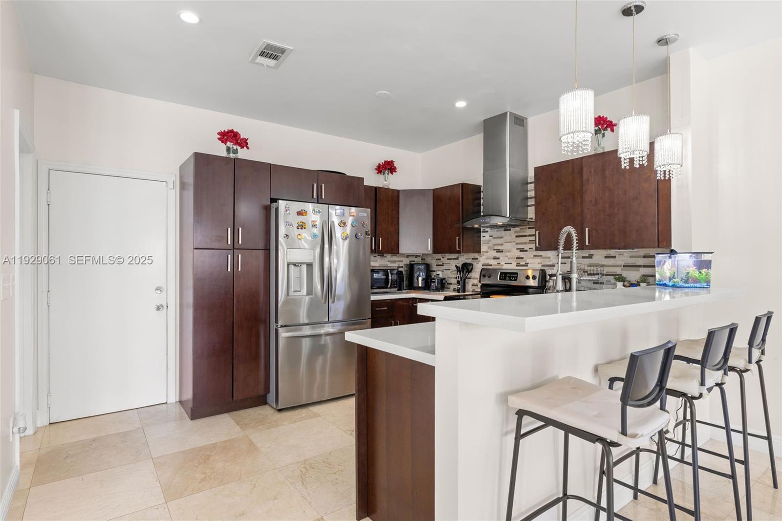 574 NW 159th Ave Pembroke Pines, FL 33028