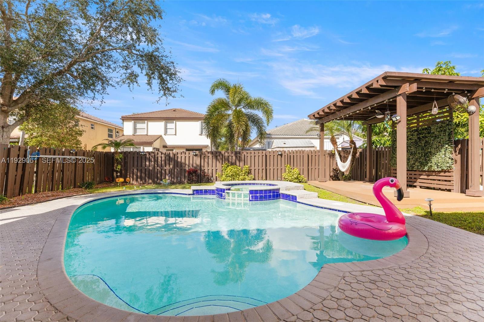 574 NW 159th Ave Pembroke Pines, FL 33028