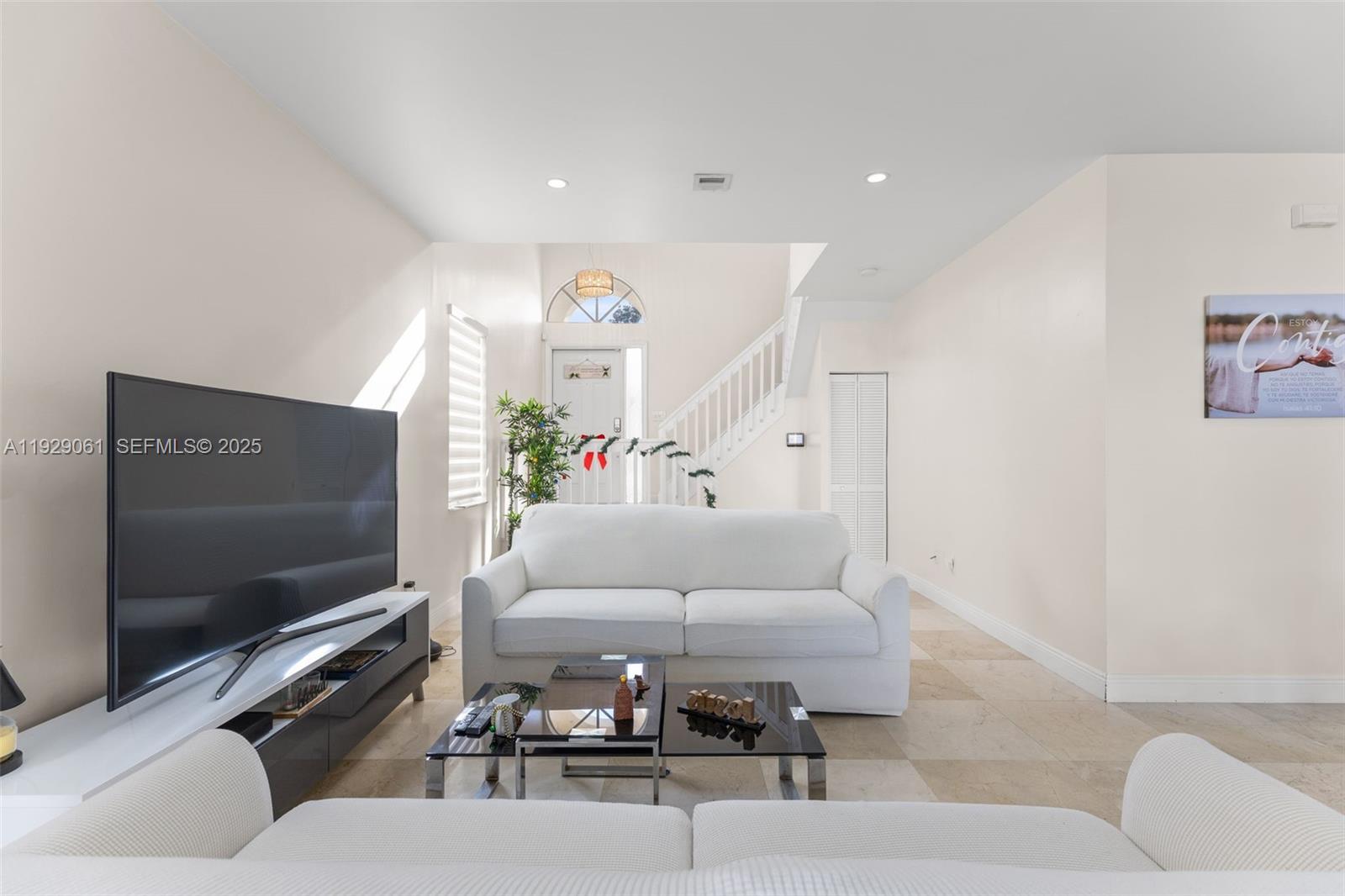 574 NW 159th Ave Pembroke Pines, FL 33028