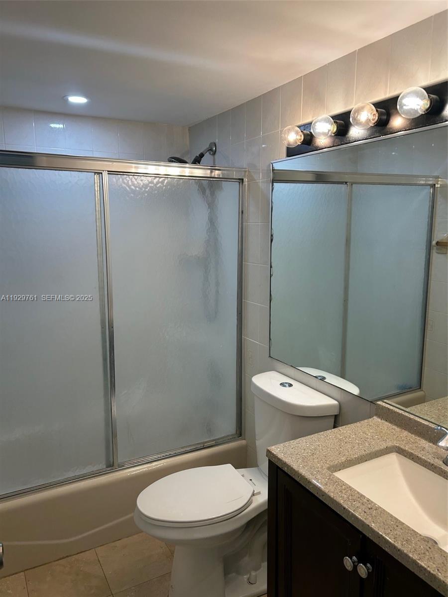 2201 Brickell Ave #69 Miami, FL 33129