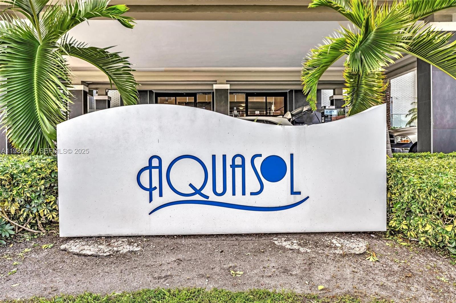 6770 Indian Crk Dr #10B Miami Beach, FL 33141