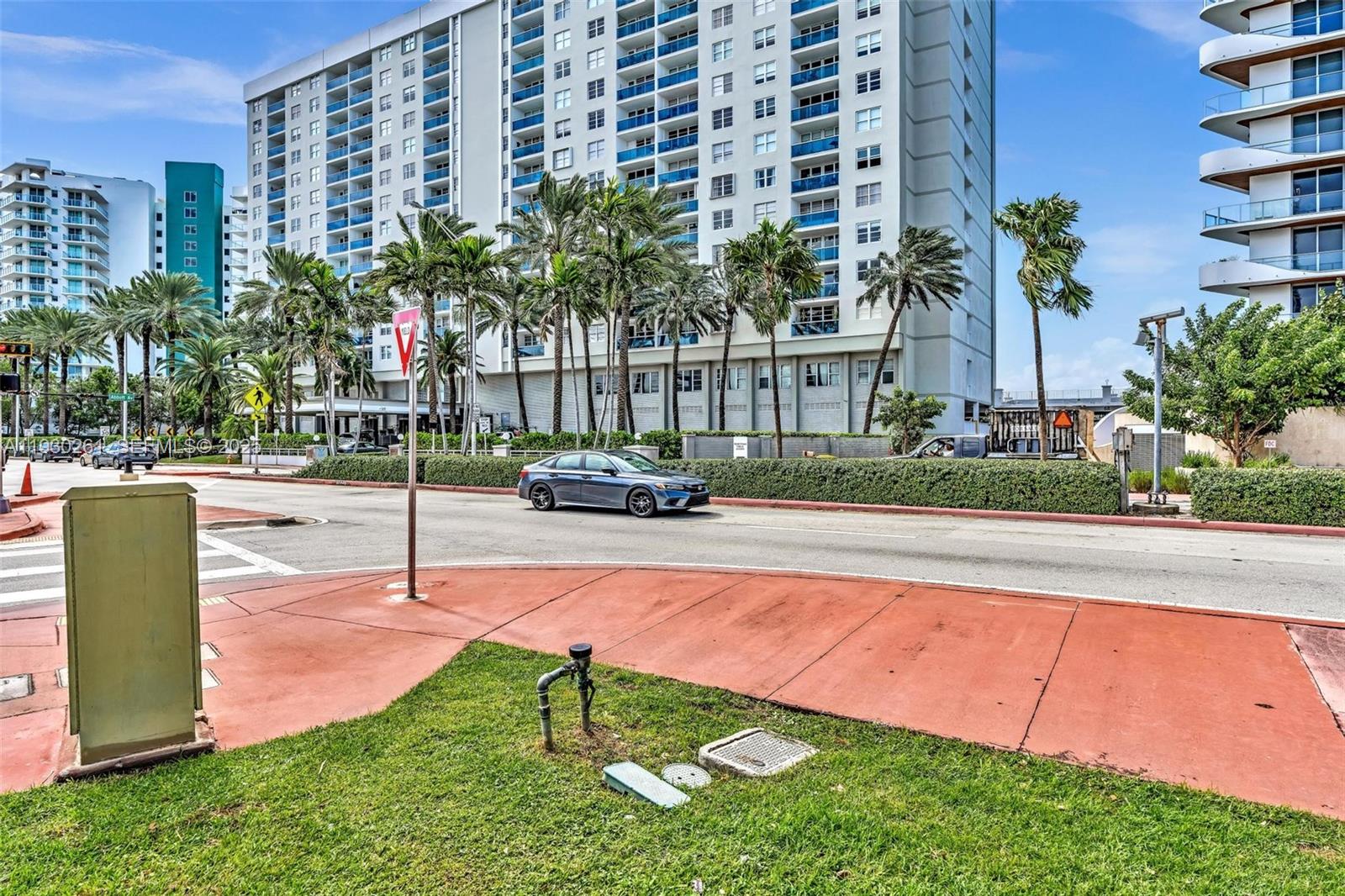 6770 Indian Crk Dr #10B Miami Beach, FL 33141