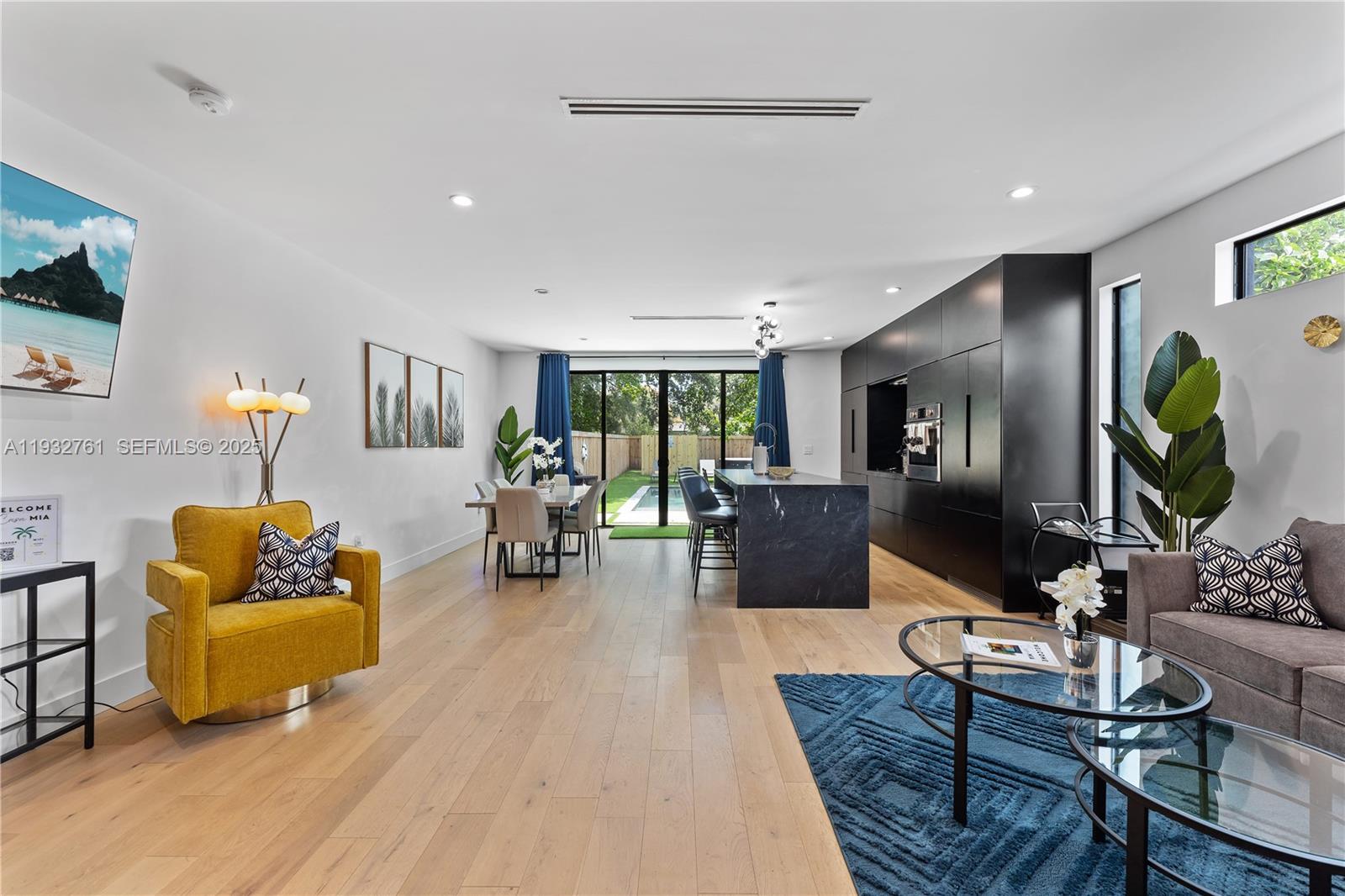 58 NW 52nd St Miami, FL 33127