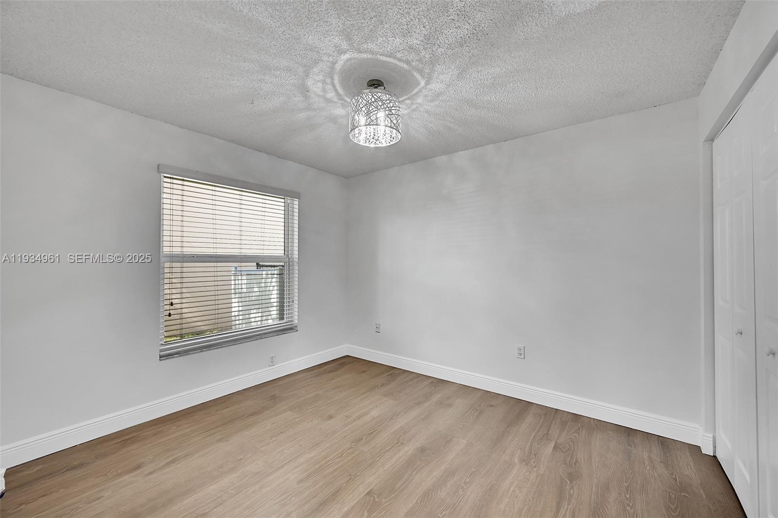 5382 NW 120th Ave Coral Springs, FL 33076