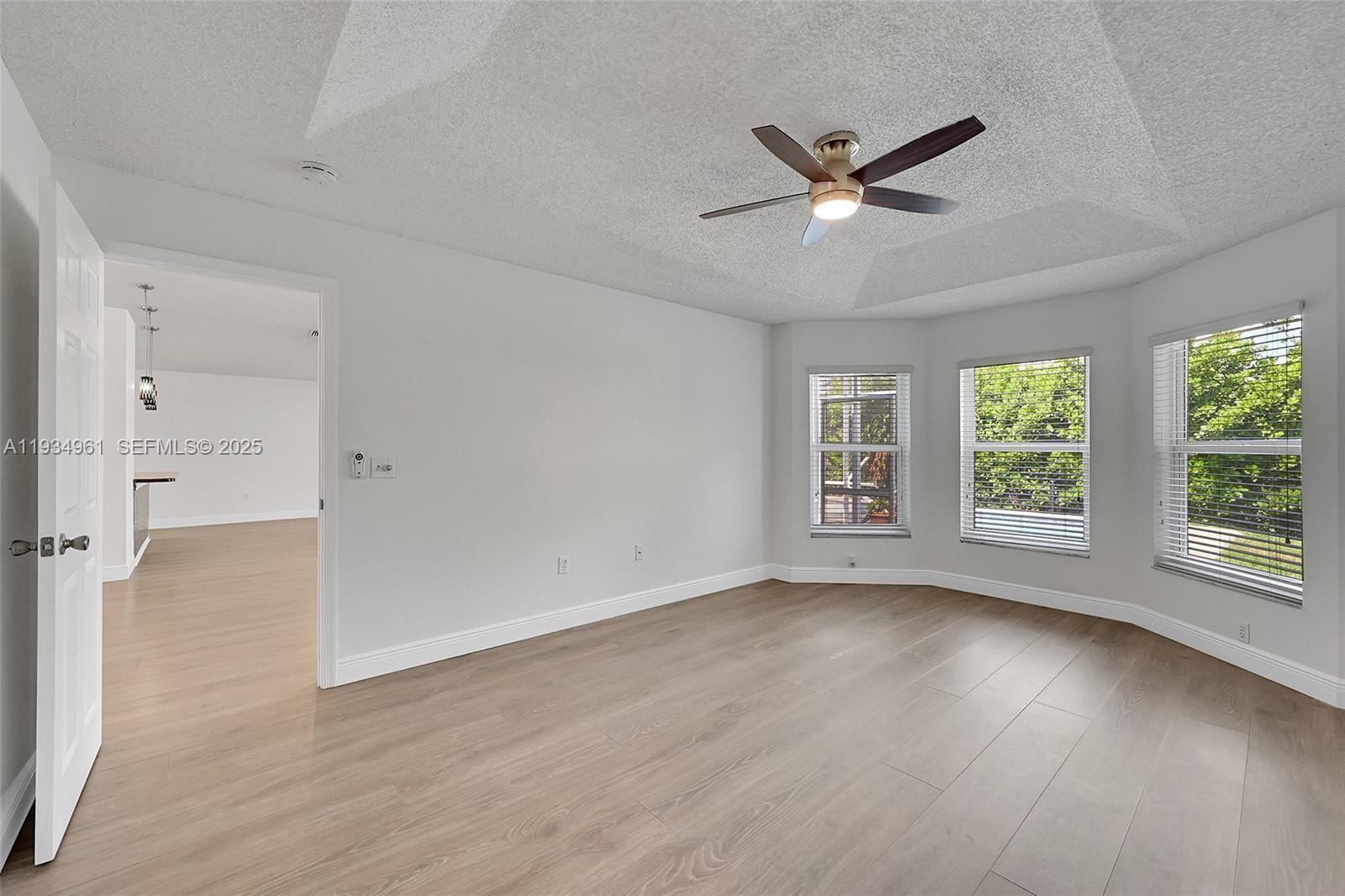 5382 NW 120th Ave Coral Springs, FL 33076