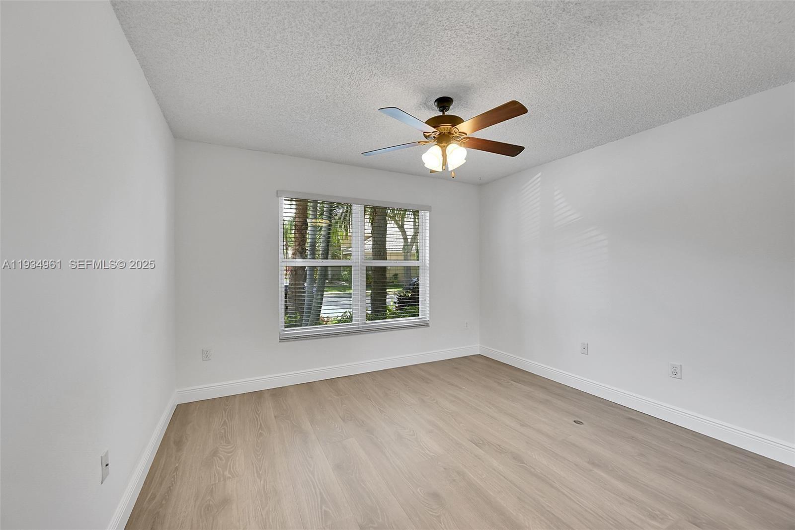 5382 NW 120th Ave Coral Springs, FL 33076