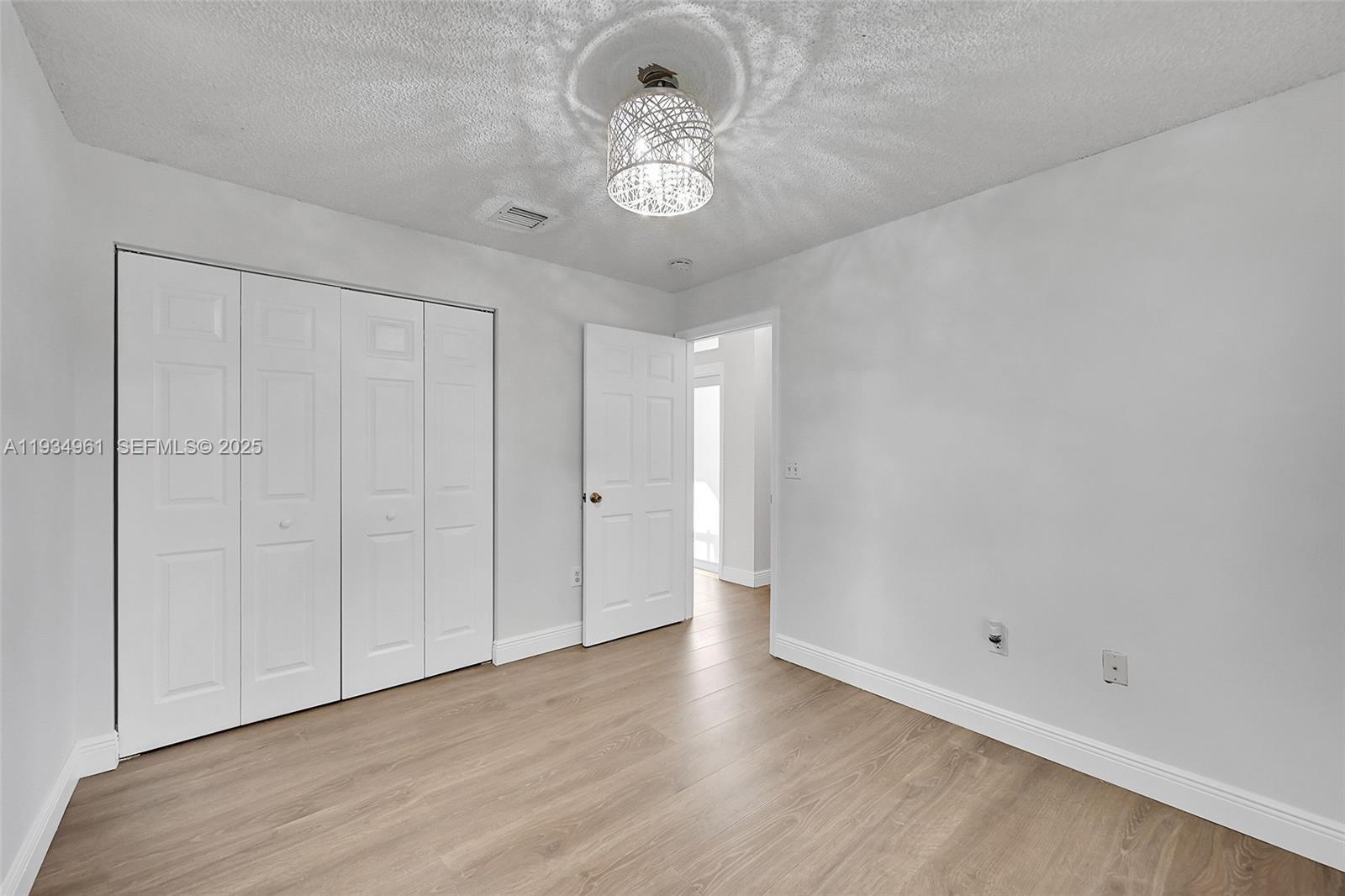 5382 NW 120th Ave Coral Springs, FL 33076