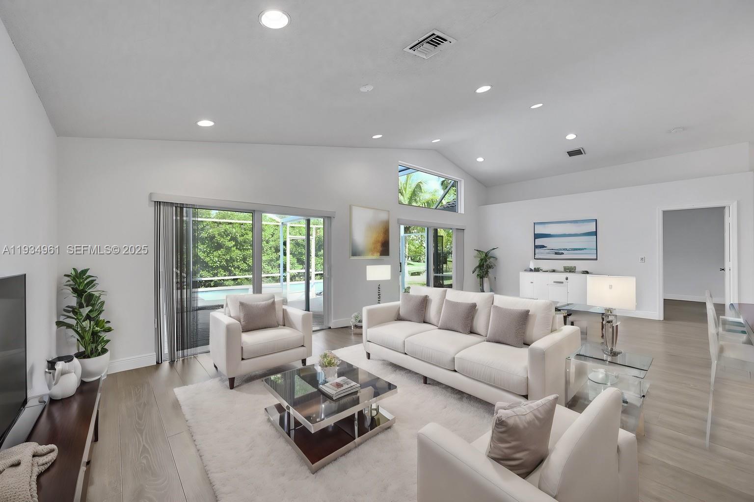 5382 NW 120th Ave Coral Springs, FL 33076