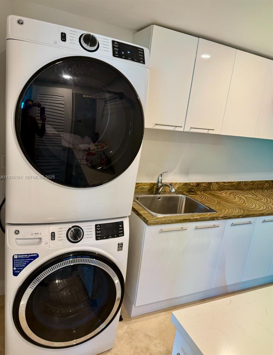 1200 Holiday Dr #705 Fort Lauderdale, FL 33316