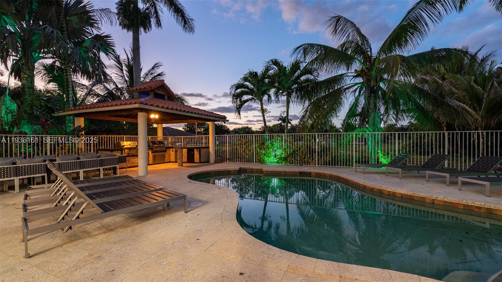 1430 NW 114th Ave Plantation, FL 33323