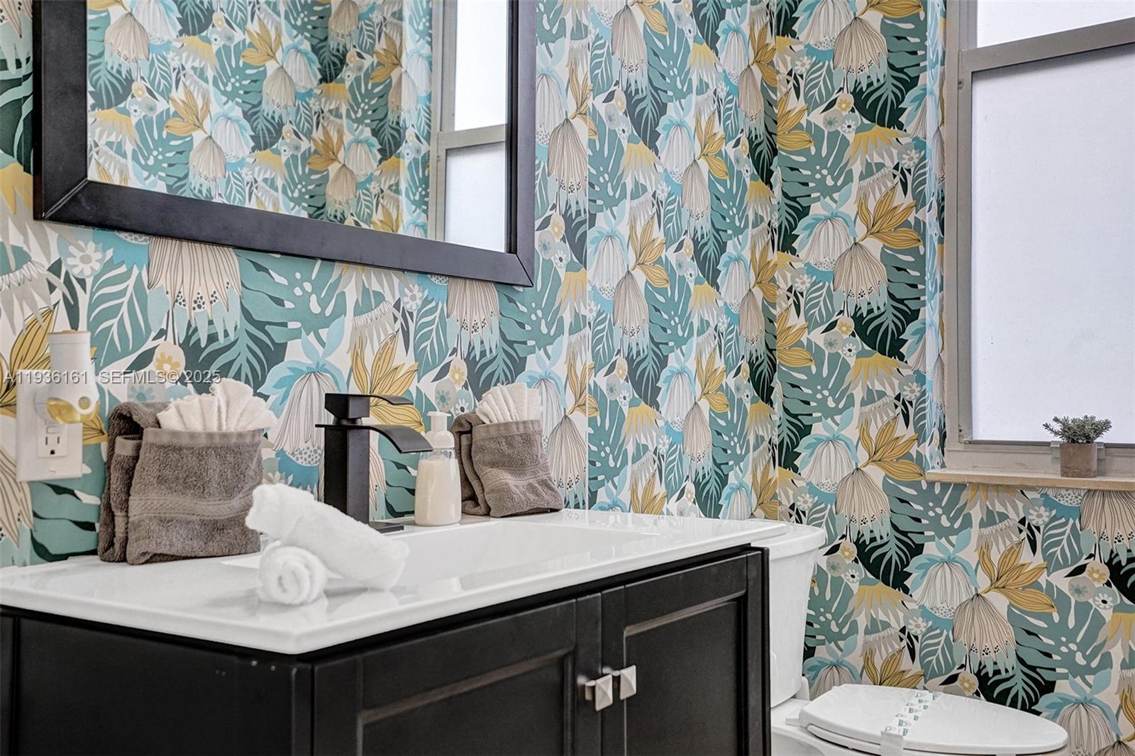 1430 NW 114th Ave Plantation, FL 33323