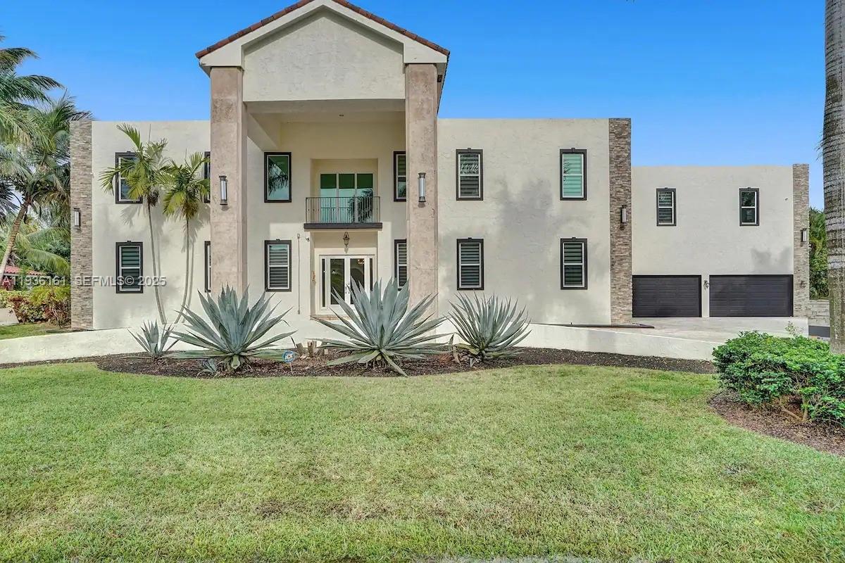 1430 NW 114th Ave Plantation, FL 33323