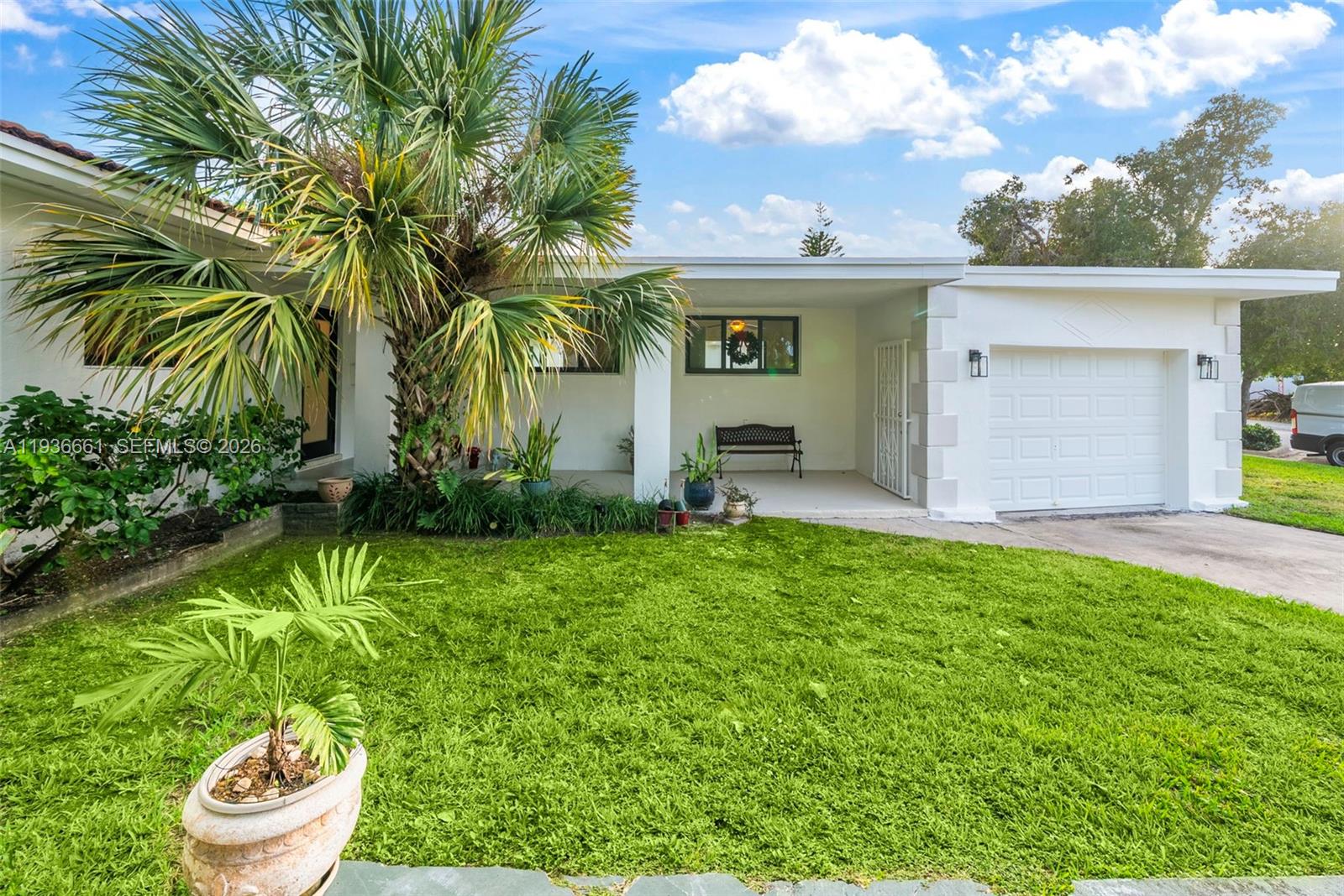 7517 Cutlass Ave North Bay Village, FL 33141