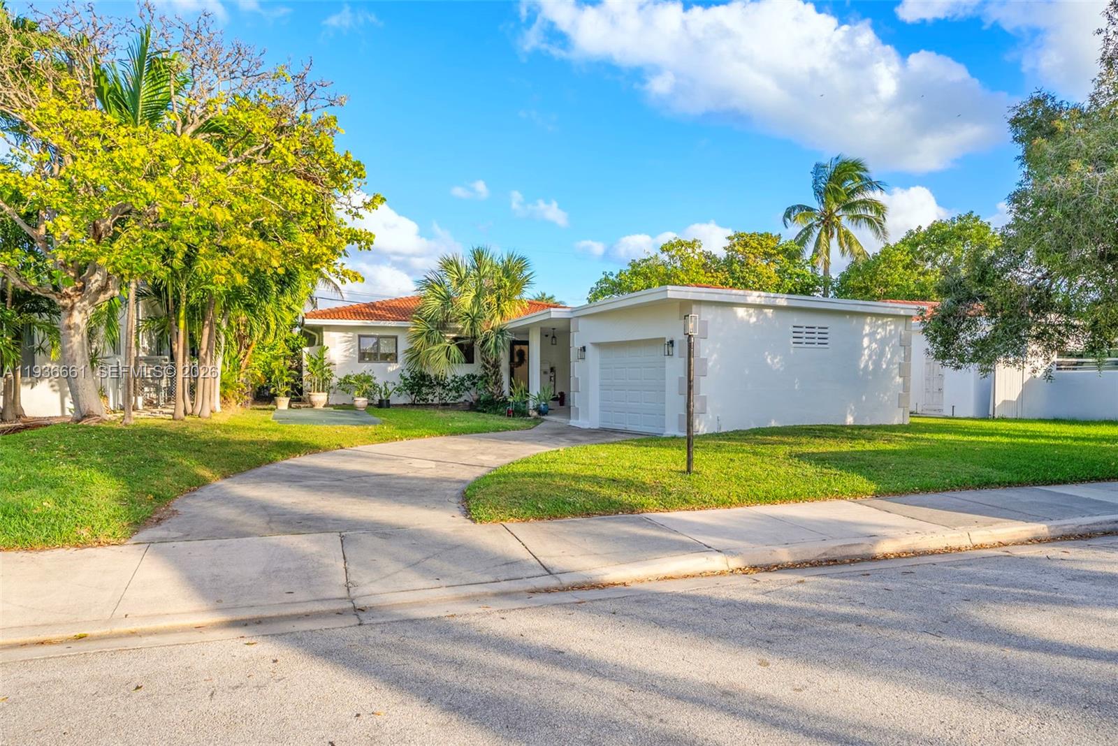 7517 Cutlass Ave North Bay Village, FL 33141