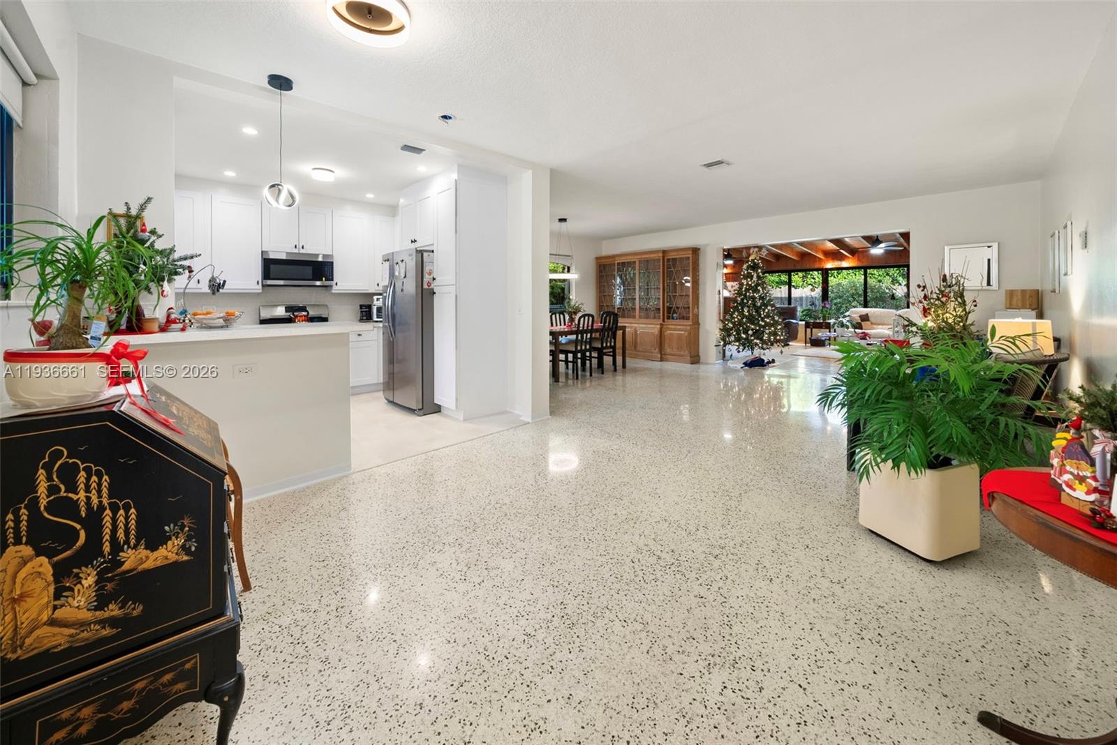 7517 Cutlass Ave North Bay Village, FL 33141