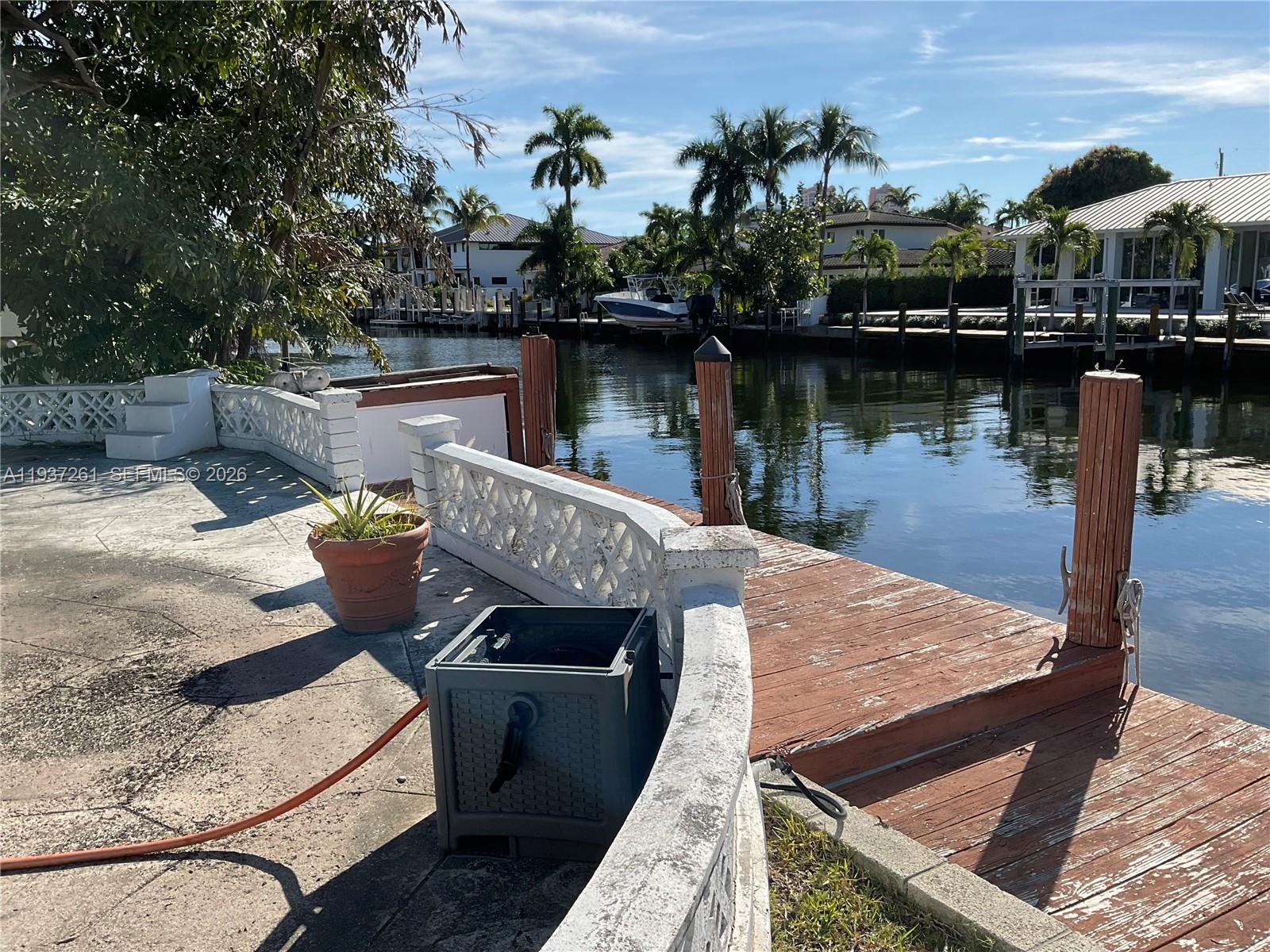 2808 NE 27th St Fort Lauderdale, FL 33306