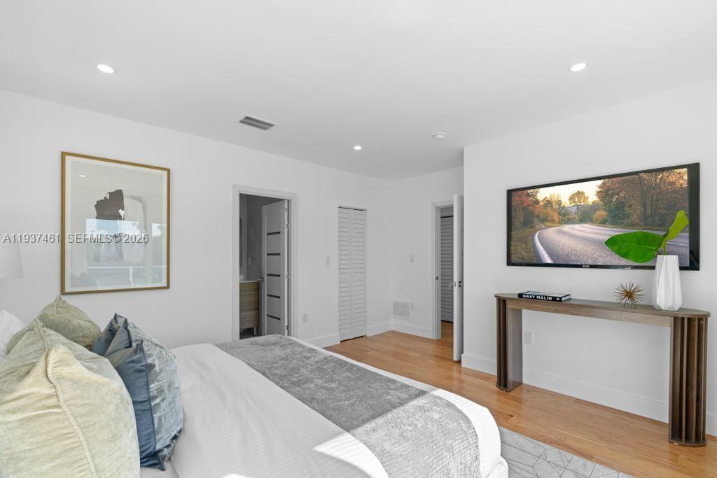 7286 Gary Ave Miami Beach, FL 33141