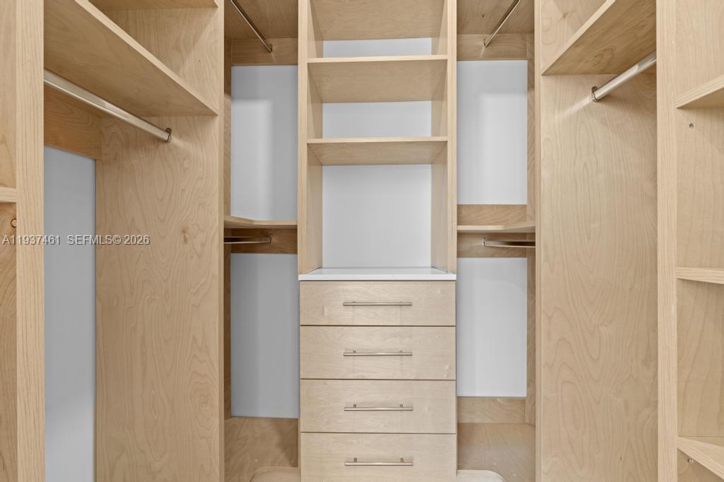 7286 Gary Ave Miami Beach, FL 33141