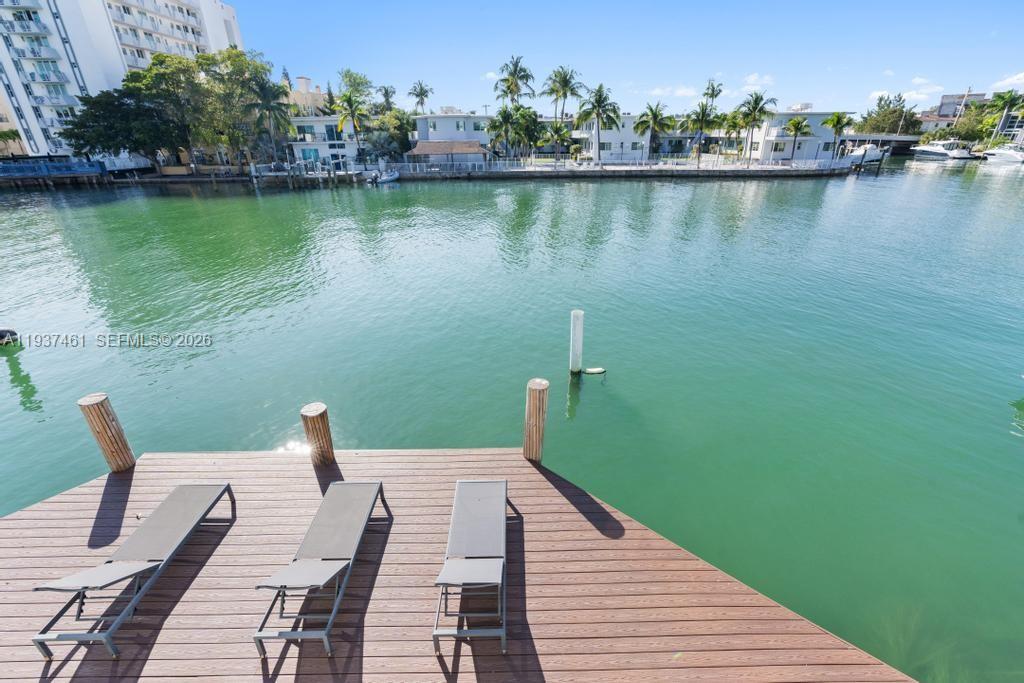 7286 Gary Ave Miami Beach, FL 33141