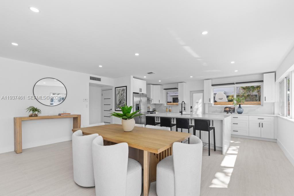 7286 Gary Ave Miami Beach, FL 33141