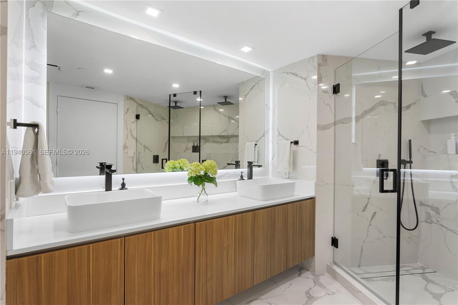 image Bristol Tower Condo18