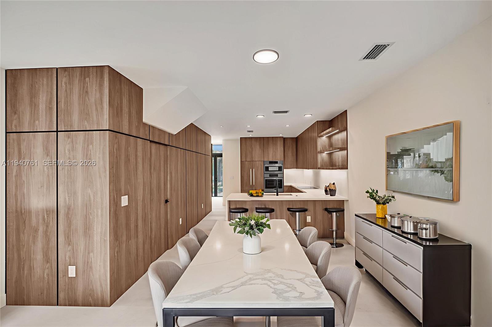 3071 Hibiscus St Miami, FL 33133