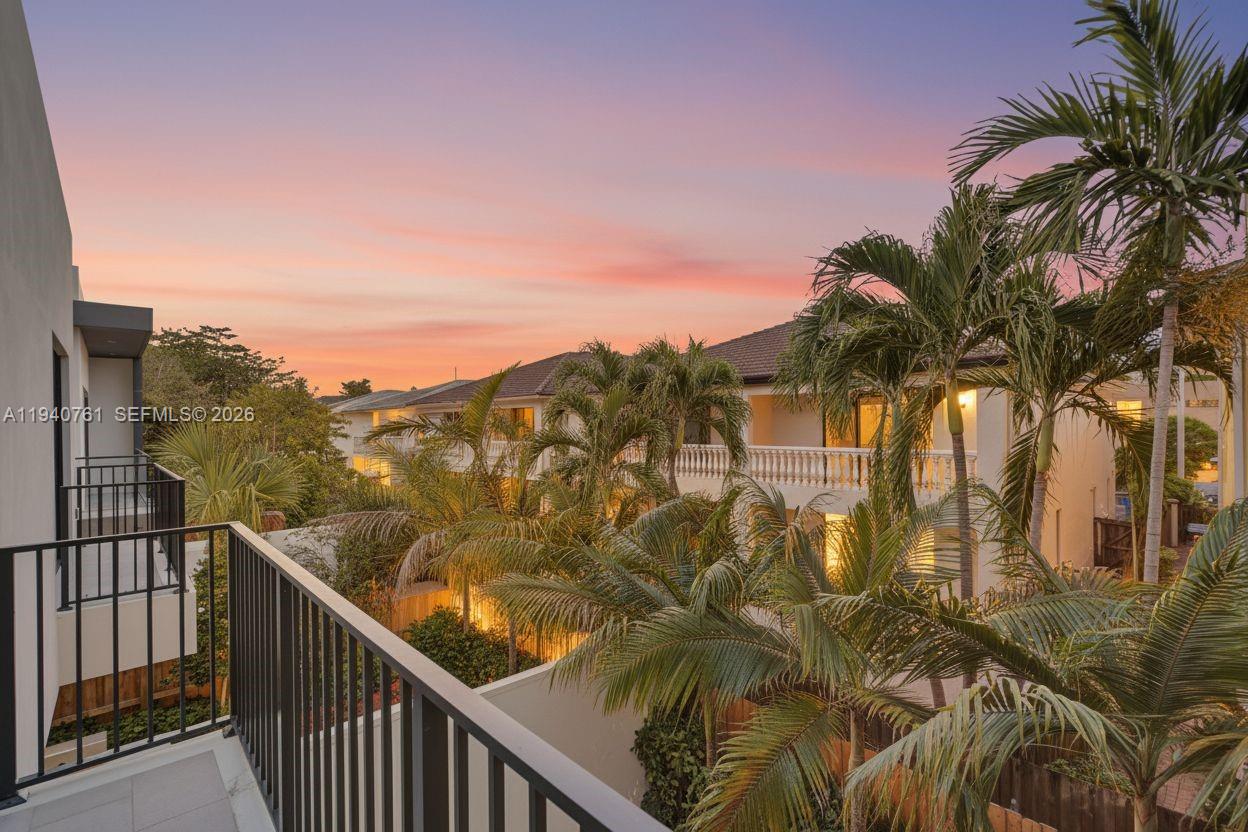 3071 Hibiscus St Miami, FL 33133