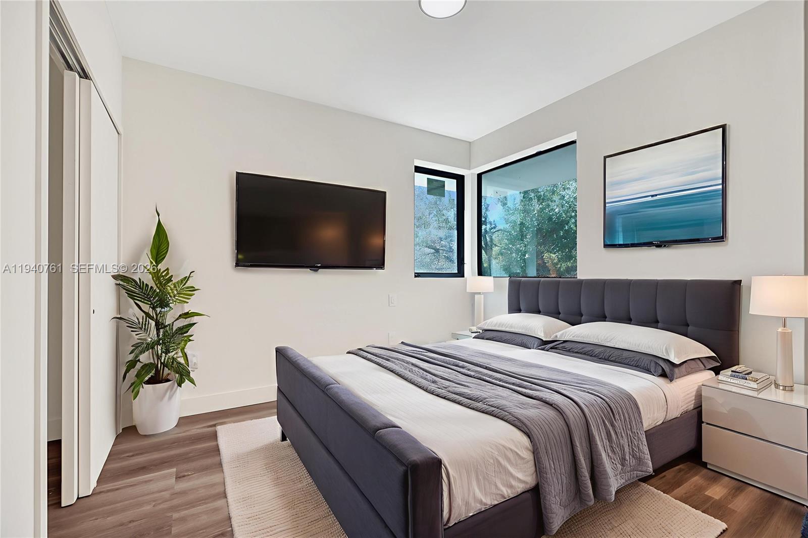 3071 Hibiscus St Miami, FL 33133