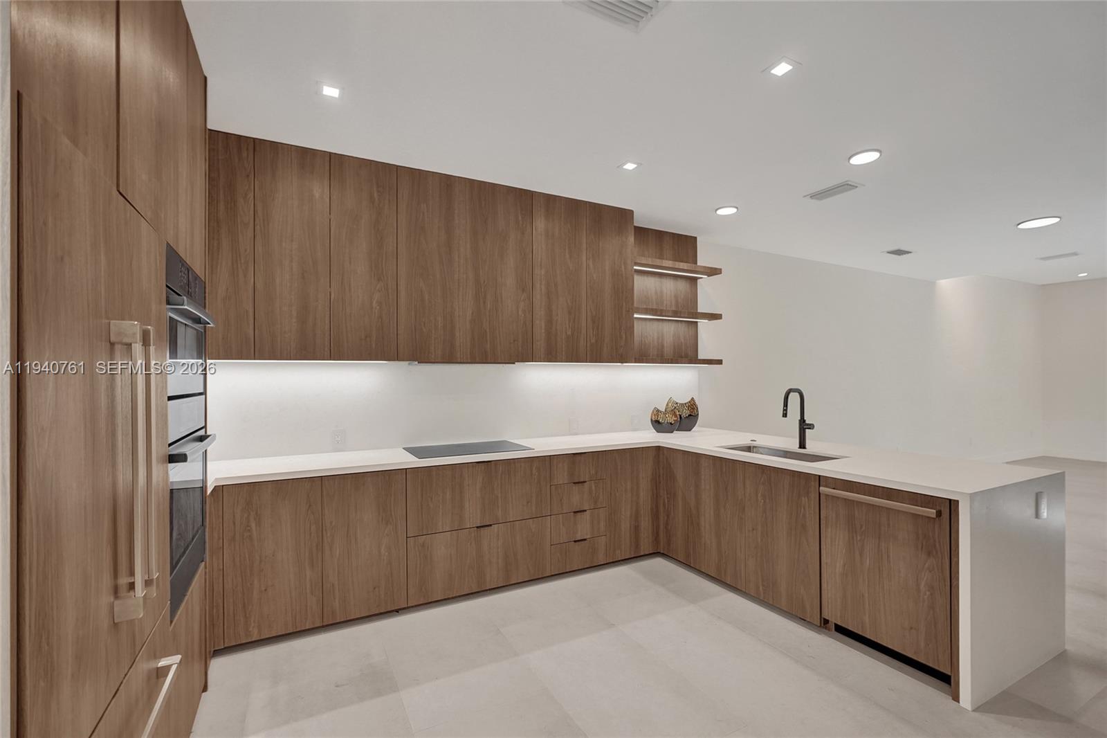 3071 Hibiscus St Miami, FL 33133