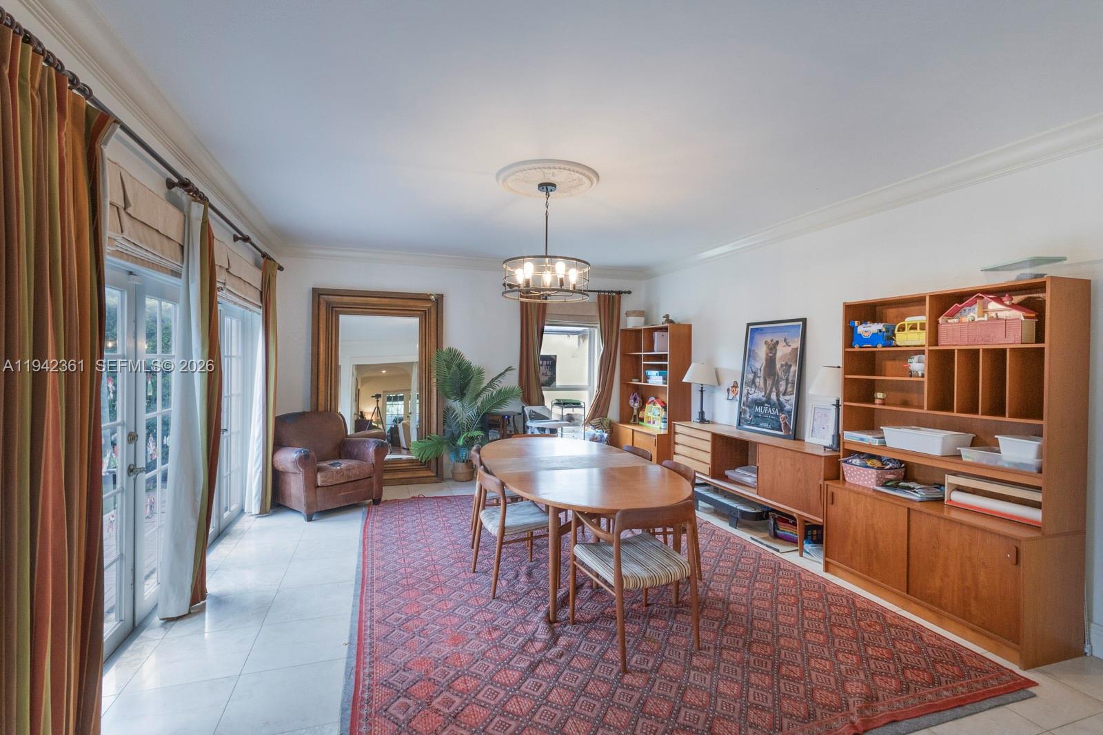 360 SW 28th Rd Miami, FL 33129