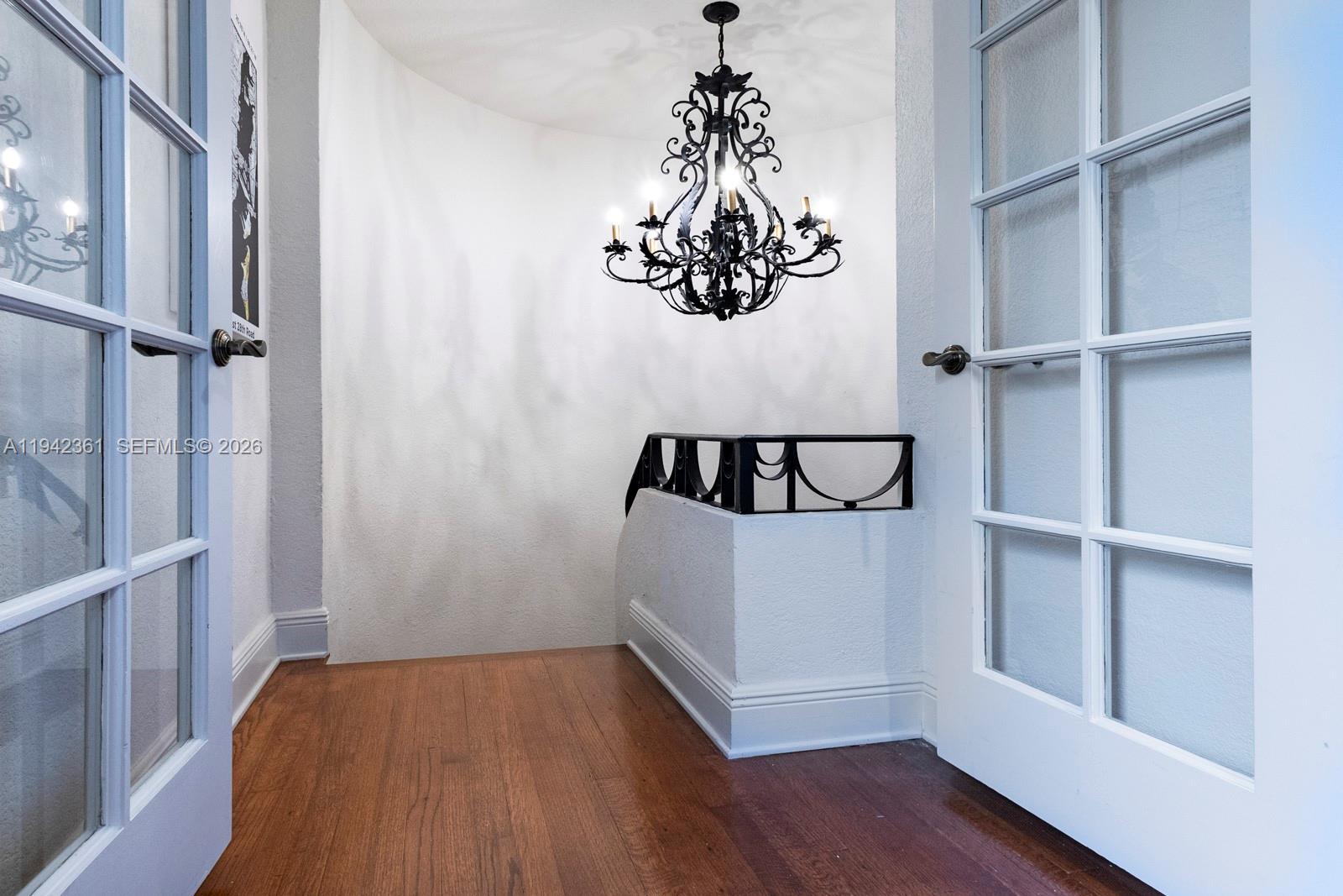 360 SW 28th Rd Miami, FL 33129