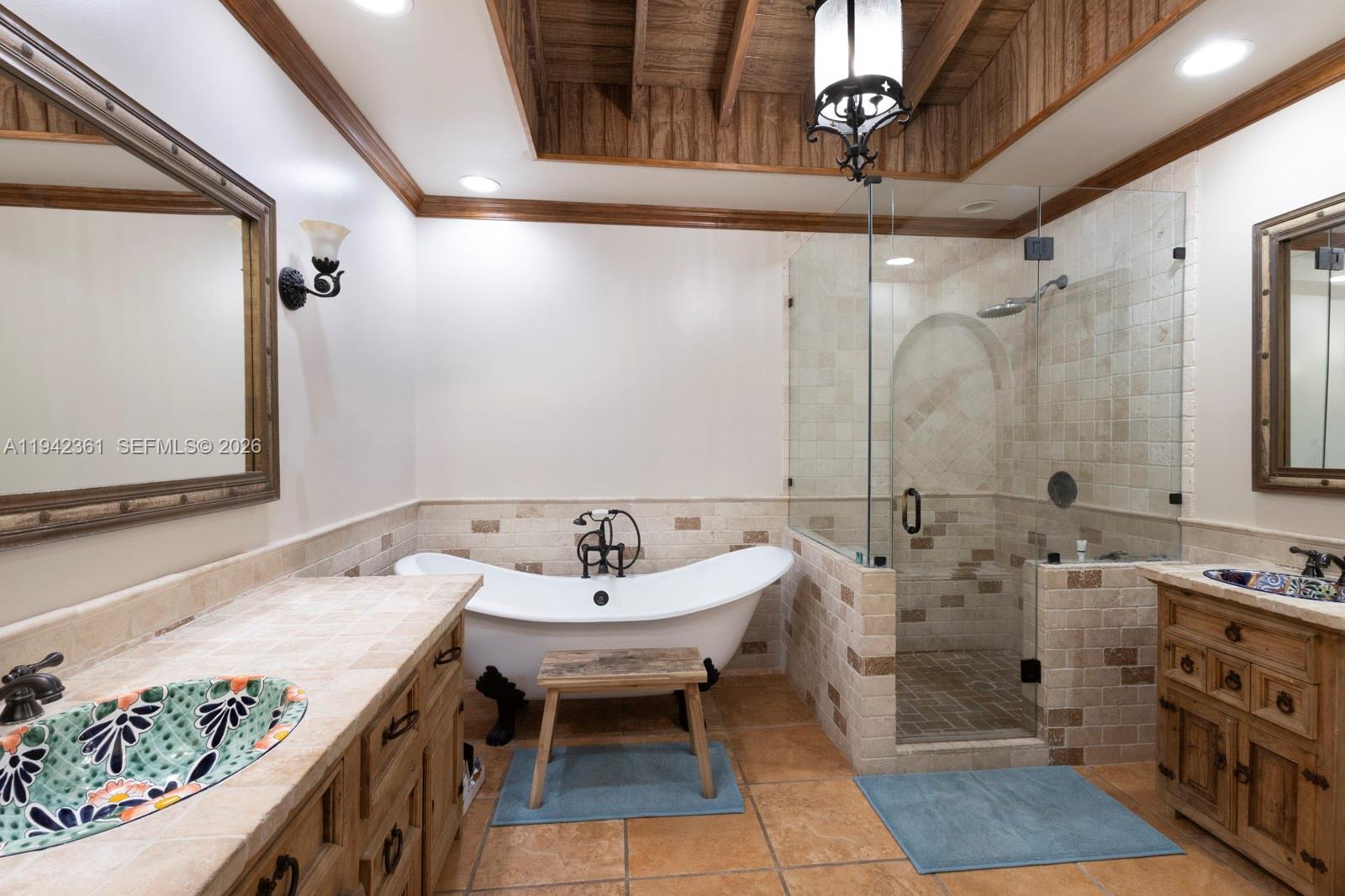 360 SW 28th Rd Miami, FL 33129