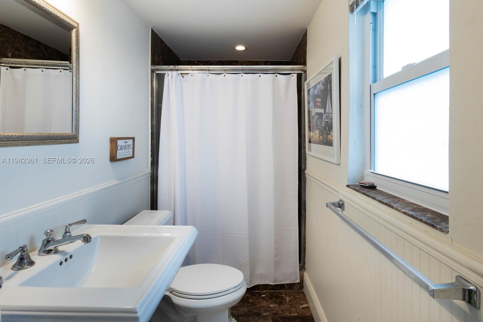 360 SW 28th Rd Miami, FL 33129