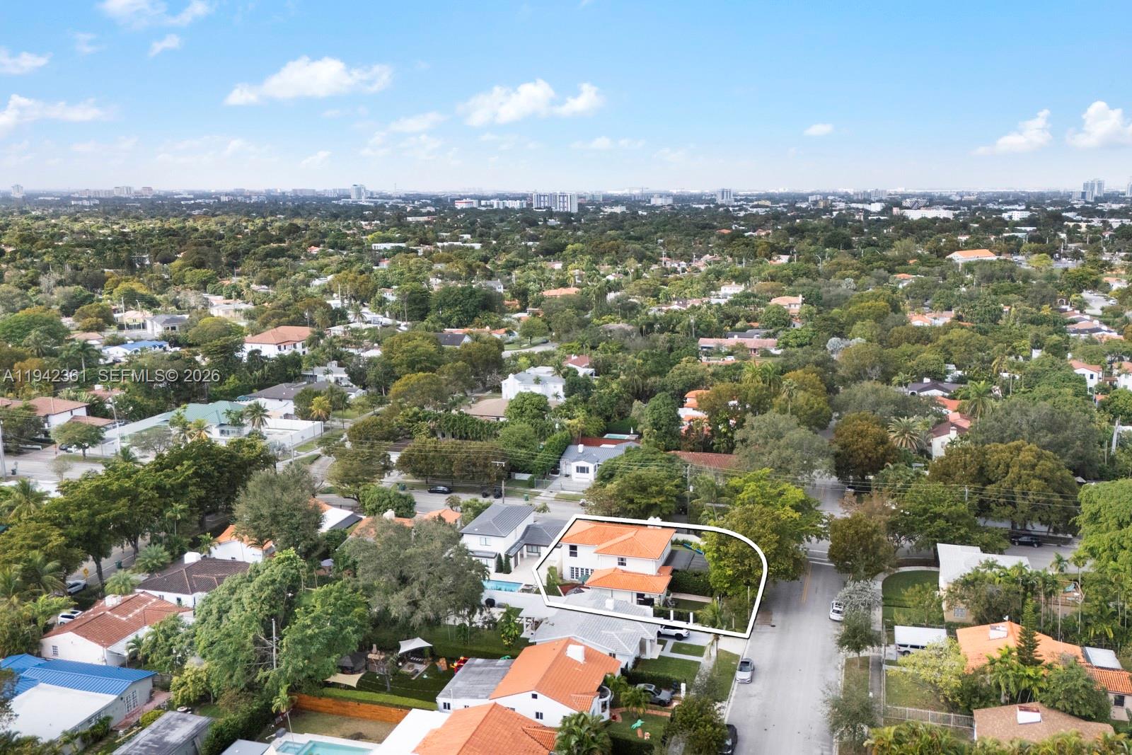 360 SW 28th Rd Miami, FL 33129