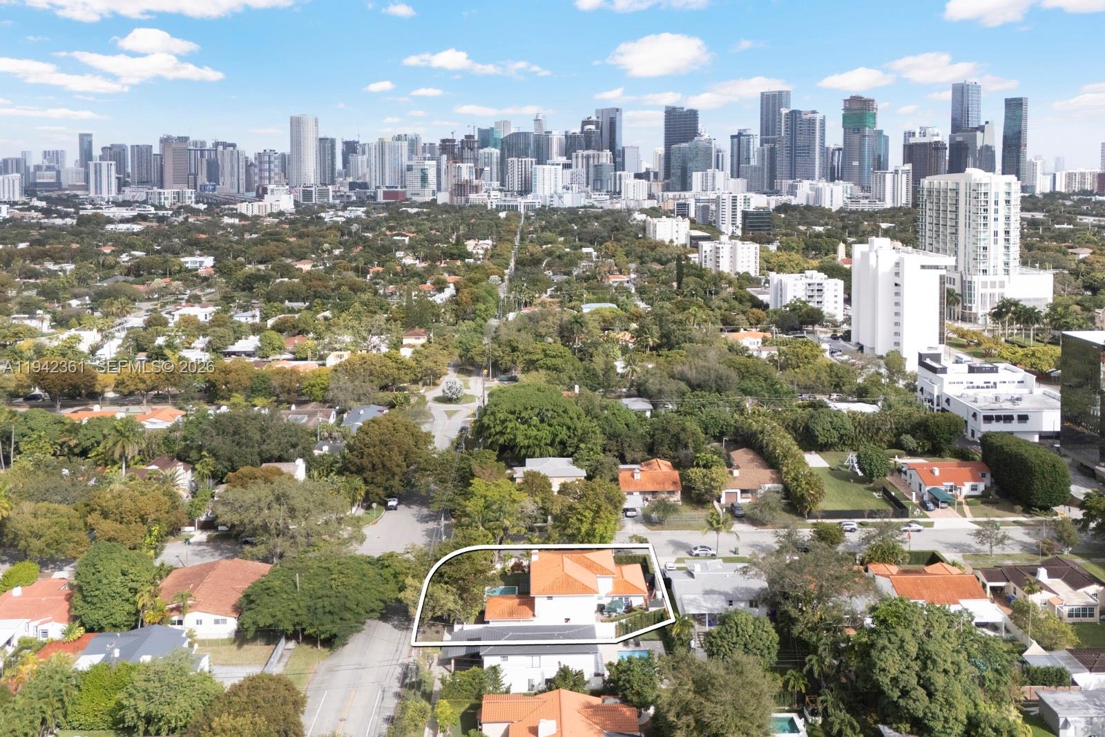 360 SW 28th Rd Miami, FL 33129