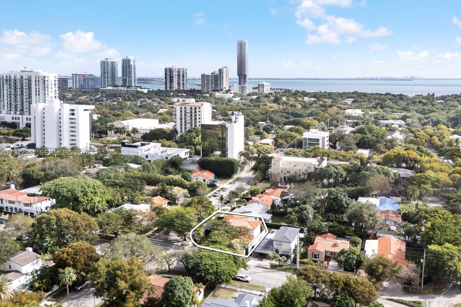 360 SW 28th Rd Miami, FL 33129