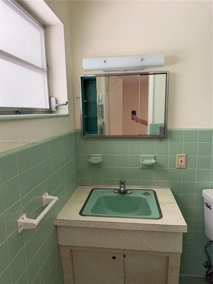 3140 Hollywood Blvd Hollywood, FL 33021